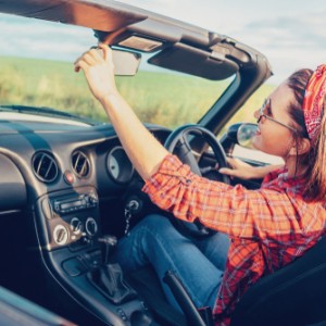 女性におすすめの車！部門別にまとめました。