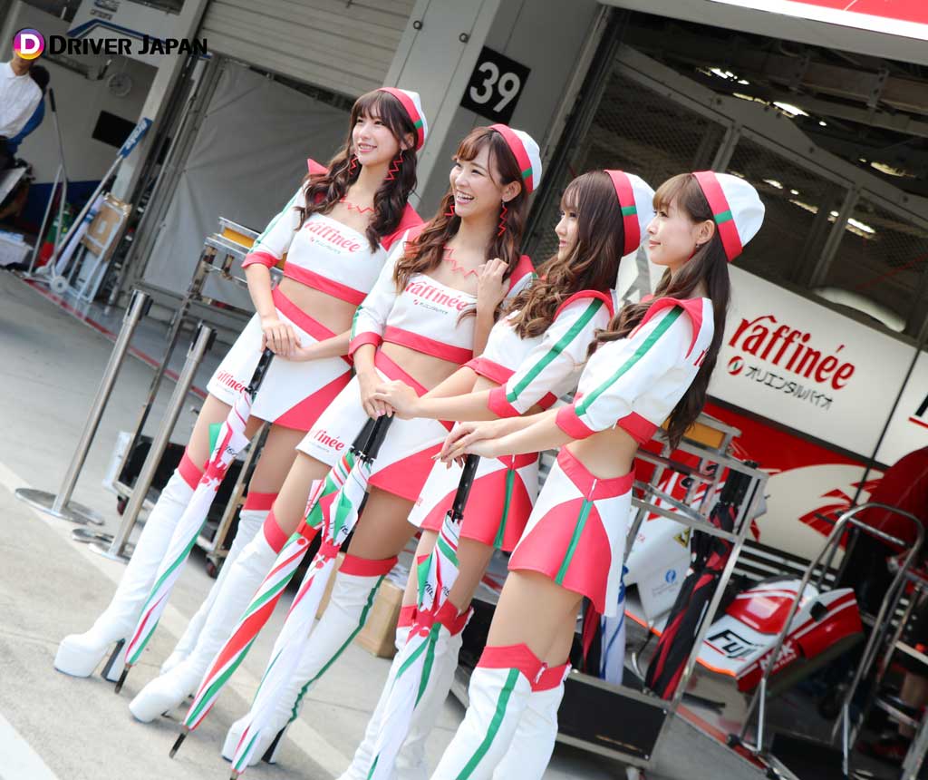 KONDORacing　Raffinee Ladyの4人