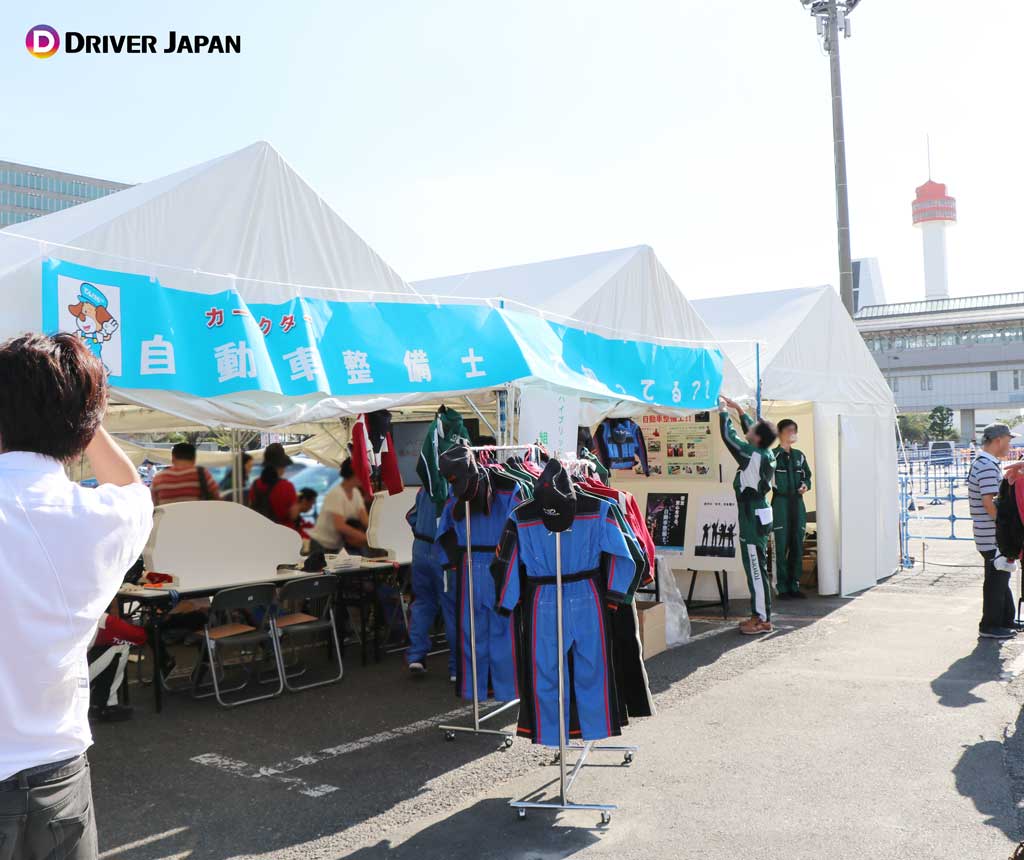 東京モーターフェス、お台場第二特設会場の入り口