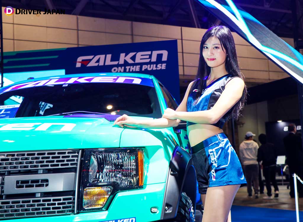 FALKENのブースにいた日吉晶羅さん