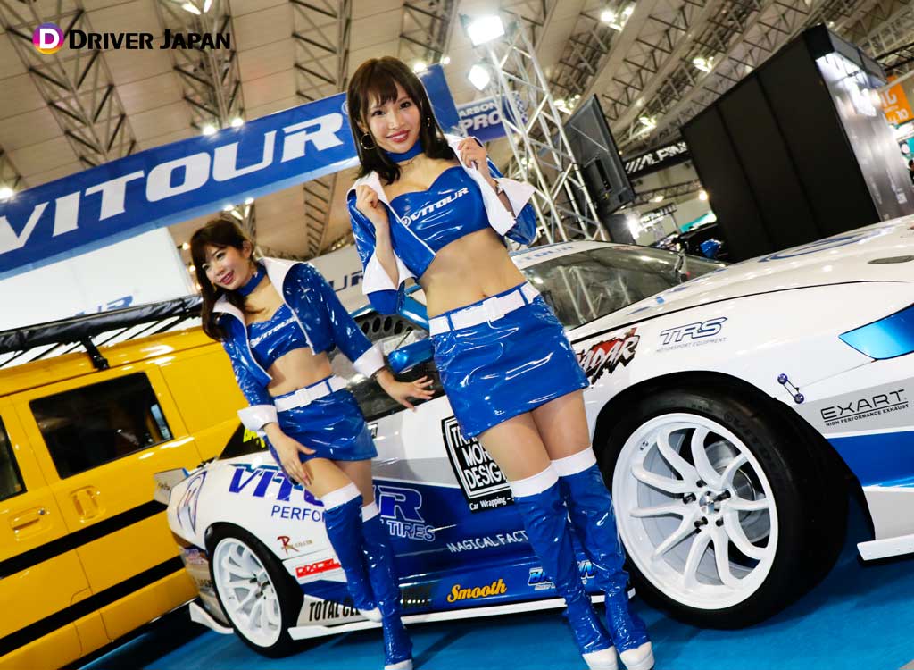 VITOUR TYRE JAPANのブースにいたコンパニオンさん